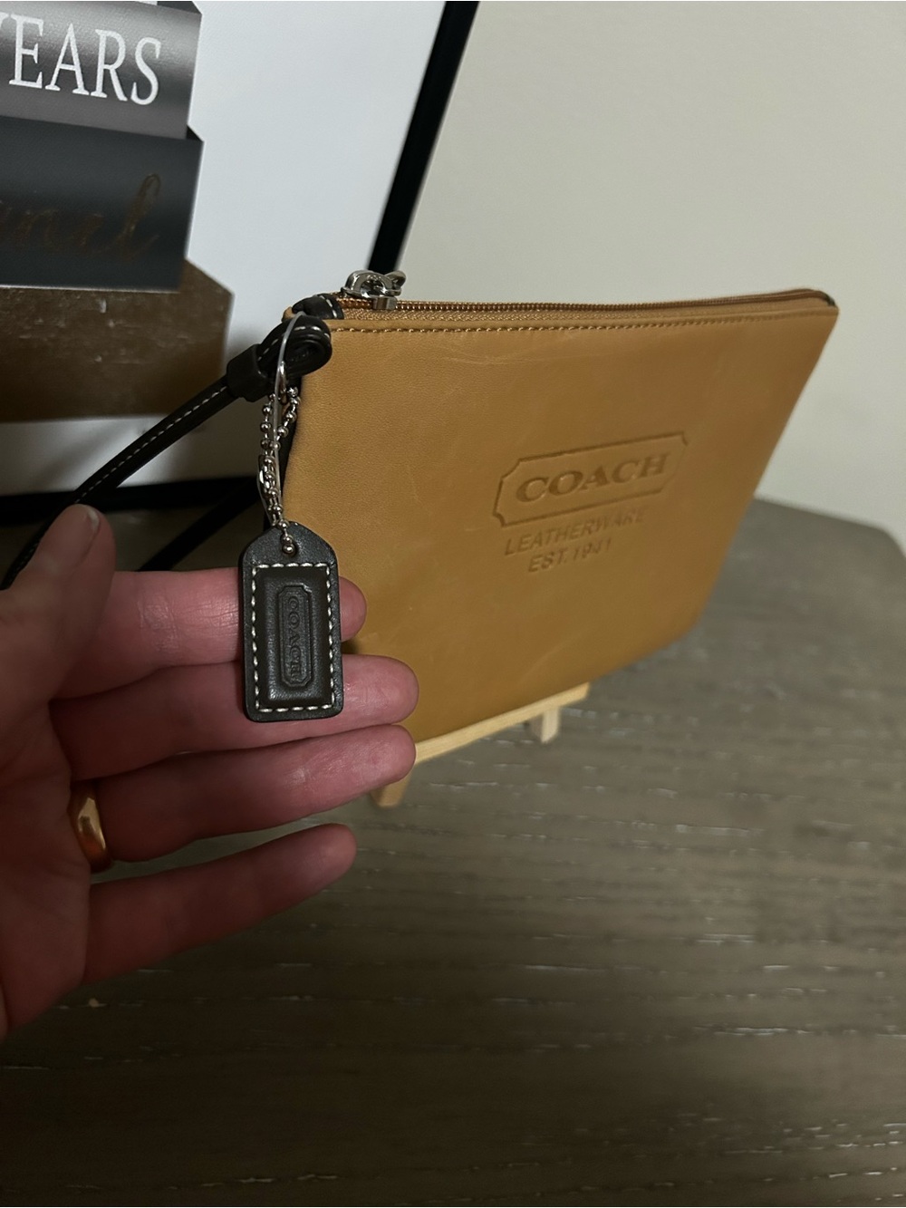 Coach Leatherware Charter Wristlet Tan Zip Pouch NWT - Picture 2 of 14